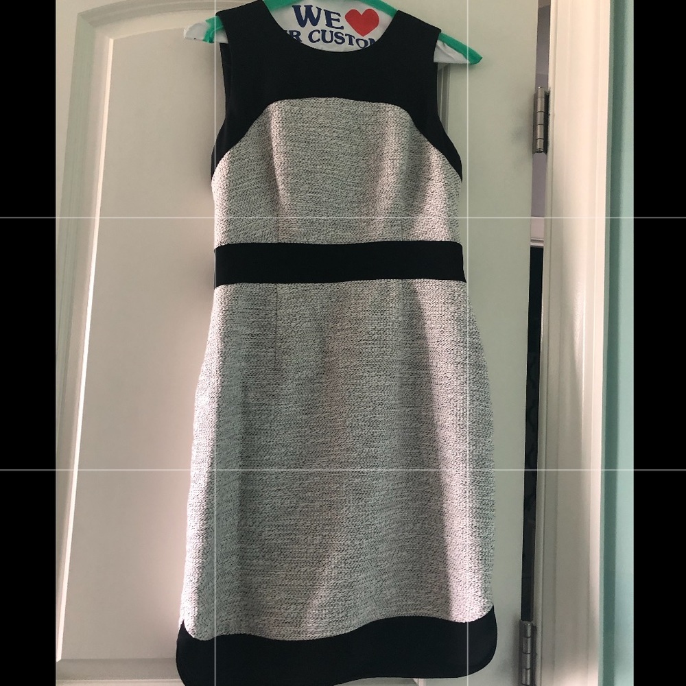 Black and white banana republic dress